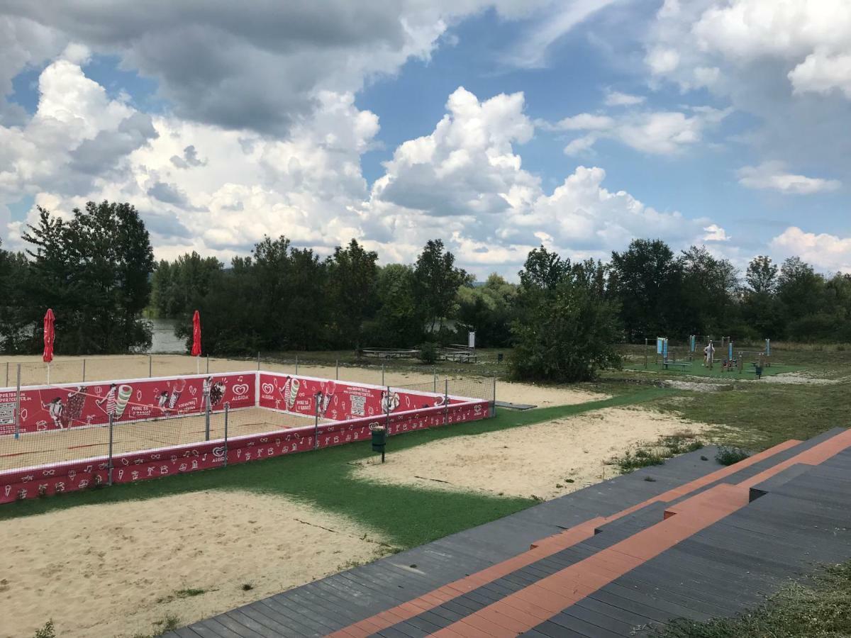 Greenbay Golf Apartments Trenčín Екстериор снимка