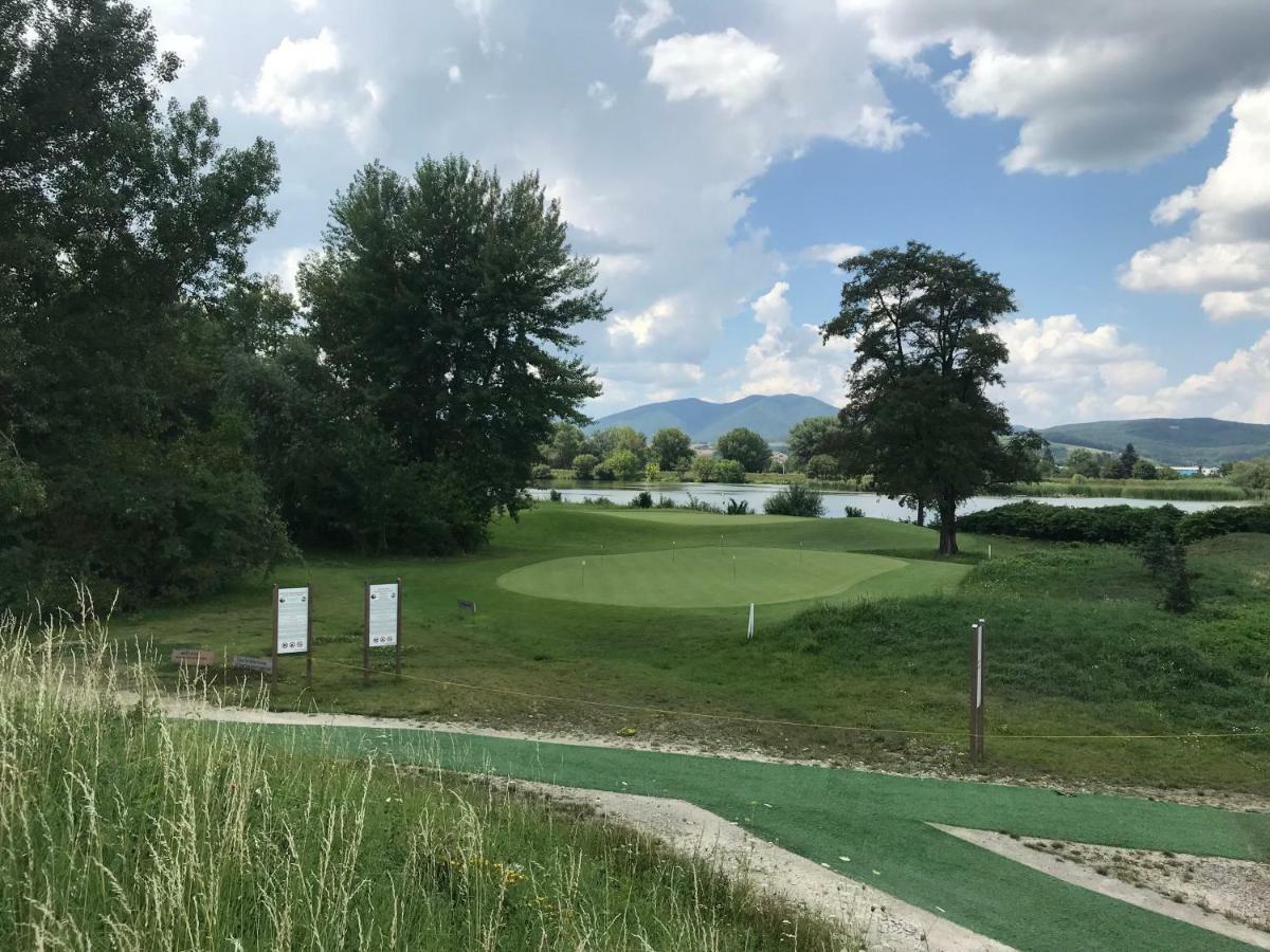 Greenbay Golf Apartments Trenčín Екстериор снимка
